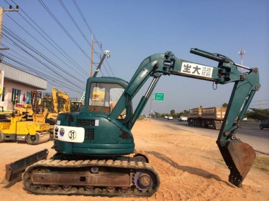 ขายรถแบคโฮ KOMATSU PC75UU-2 คอลโทรลสั้น ปั้มนิ้ว ชมVDOการทำงานได้ครับ นำเข้าจากญิ่ปุ่น ขายรถแบคโฮ KOMATSU PC75UU-2 คอลโทรลสั้น ปั้มนิ้ว ชมVDOการทำงานได้ครับ นำเข้าจากญิ่ปุ่น