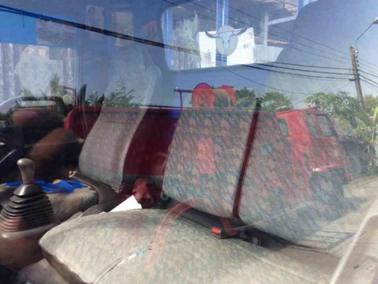 ขายบรรทุก 6 ล้อ อีซูซุ NQR ออกป้ายแดง รถปีประมาณ47 เครื่อง 140 แรงม้า ยาว 5.5ม เติมน้ำมันขับได้เลย สีน้ำเงิน