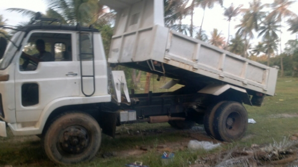 อีซูซุ jcm  คัทรีใหญ่ดั้มยาว3.8เมตร