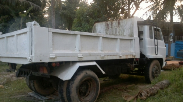 อีซูซุ jcm  คัทรีใหญ่ดั้มยาว3.8เมตร