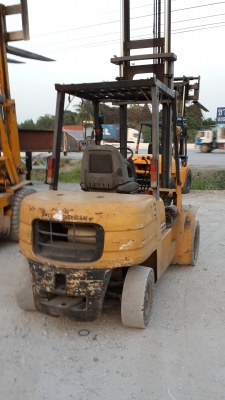 ขายรถยก3ตัน...มิตซูรุ่น14เสา4เมตร..งากะดกได้...ดีเซล...0815667535