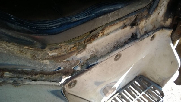 ขายรถสิบล้อบรรทุกน้ำมัน Isuzu 240 หัวขาว FXZ23NFY 2 เพลา เครื่อง P11C โหลดบน ทะเบียนพร้อม ขายรถสิบล้อบรรทุกน้ำมัน Isuzu 240 หัวขาว FXZ23NFY 2 เพลา เครื่อง P11C โหลดบน ทะเบียนพร้อม