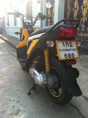 ขาย Honda Zoomer-x สีเหลือง ปี 2556 (รถ7เดือน) ราคา 37,500บาทครับ