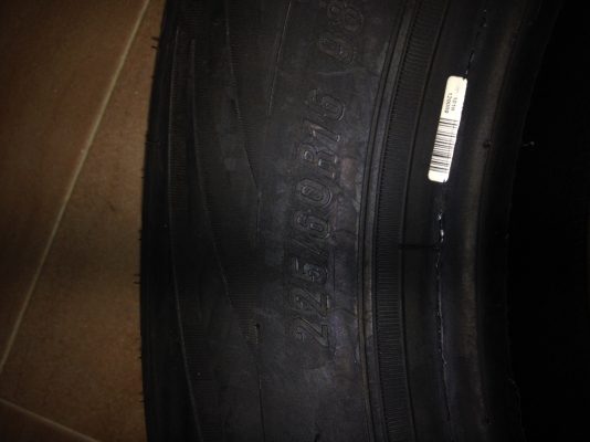 ขายยางใหม่ปี11 เส้นละ1200 ขายยางใหม่ปี11 เส้นละ1200