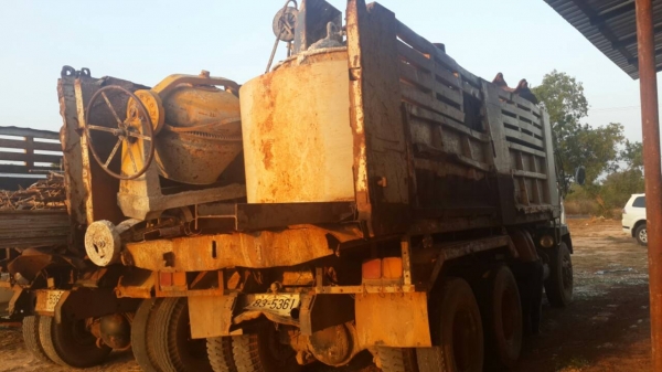 ขายด่วนไอ้หลงสองเพลาดั้มสิบสปีดเบรคใหญ่ราคาโคตรถูก ตามสภาพFN527MTD 4344โทร0801515451