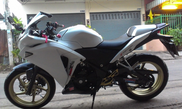 Honda CBR 250i ABS รถสวยแต่งเต็ม เครื่องดี วิ่งน้อยครับ