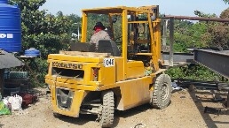ขายรถยก3.5ตันkomatsu-3...ดีเซล.....6สูบ..แรงจริงๆๆ220000