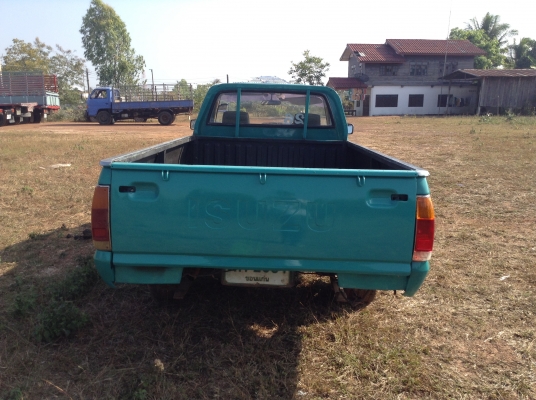 ขายรถกระบะ ISUZU KB เครื่อง 2500 ฝาทอง สตาร์ทติดง่าย คัสซีสวย ล้อแม็ก ยางเต็ม ทะเบียนเต็มพร้อมโอนครับ ขายรถกระบะ ISUZU KB เครื่อง 2500 ฝาทอง สตาร์ทติดง่าย คัสซีสวย ล้อแม็ก ยางเต็ม ทะเบียนเต็มพร้อมโอนครับ