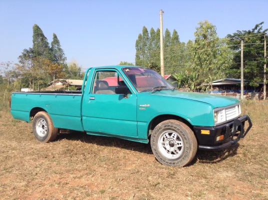 ขายรถกระบะ ISUZU KB เครื่อง 2500 ฝาทอง สตาร์ทติดง่าย คัสซีสวย ล้อแม็ก ยางเต็ม ทะเบียนเต็มพร้อมโอนครับ