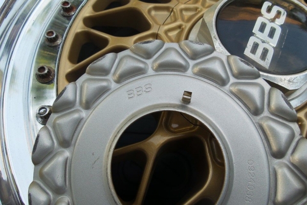 BBS RS 4/114แท้ทุกอย่าง15X6.5 ET17 สีใหม่ขอบหนา ไร้ซ่อม หมุดเดิม 4 วง 16000บาท BBS RS 4/114แท้ทุกอย่าง15X6.5 ET17 สีใหม่ขอบหนา ไร้ซ่อม หมุดเดิม 4 วง 16000บาท