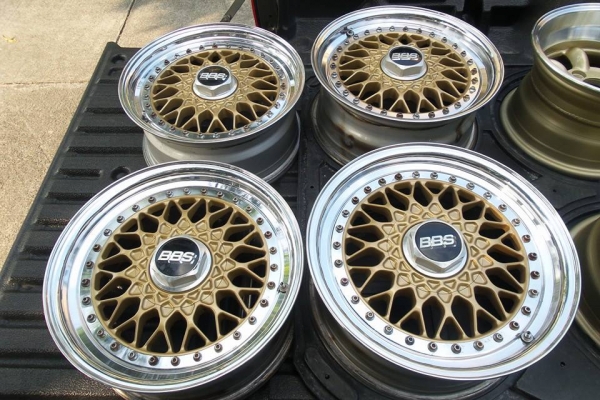 BBS RS 4/114แท้ทุกอย่าง15X6.5  ET17 สีใหม่ขอบหนา ไร้ซ่อม หมุดเดิม 4 วง 16000บาท