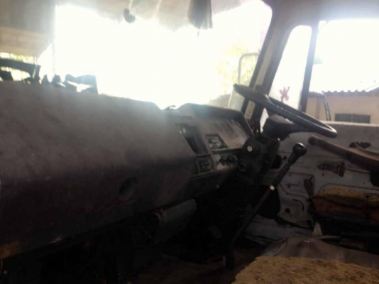 ***ขายแล้วครับขอบคุณ Truck2hand ขายหัวคัสซี 10ล้อเพลาเดียว ราคาเบาๆ HINO FL176 EH700 168HP เครื่องดีติดง่าย ช่วงล่างคัสซีดี มีสนิมบ้าง ไม่ผุไม่ดาม เพลาเดียวเดิมยางดี10เส้น หัวเดิม มีผุบ้างภายในสวยคอนโซลครบ เบรคเดิม ทำเทเลอร์ รถเกี่ยว/แบ็คโฮ ใส่กระบะล่อง ข