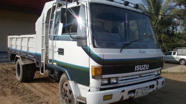 ISUZU RUCKY FRR