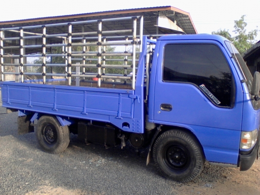 รถ  ISUZU  วางเครื่อง  100  แรงรถห้างแท้  ปี  48  เครื่องดี  ครัชชีสวย