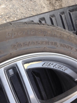 ขายล้อ S5R COSMIC BY KIKI ขอบ18 6รู พร้อมยาง ปี13 ดอกเต็มๆ 95\%+ ถูกๆ 21000 ครับ ขายล้อ S5R COSMIC BY KIKI ขอบ18 6รู พร้อมยาง ปี13 ดอกเต็มๆ 95\%+ ถูกๆ 21000 ครับ