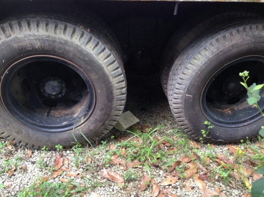 รถฮีโน่ 10 ล้อ FL - 176 รั้ว 168 แรงม้า.  สนใจติดต่อ 081 - 6079515