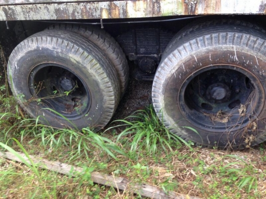 รถฮีโน่ 10 ล้อ FL - 176 รั้ว 168 แรงม้า.  สนใจติดต่อ 081 - 6079515