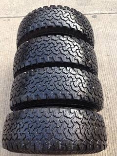 ขายยาง BF ALLTERRAIN 265-70-16 ปลายปี11 ดอก95\%+  ถูกๆ1ชุดครับ