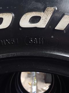 ขายยาง BF ALLTERRAIN 265-70-16 ปลายปี11 ดอก95\%+  ถูกๆ1ชุดครับ