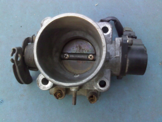 ขายปีกผีเสี้ยฮุนไดเอ็กเซล ราคา 1900 บาท ครับ