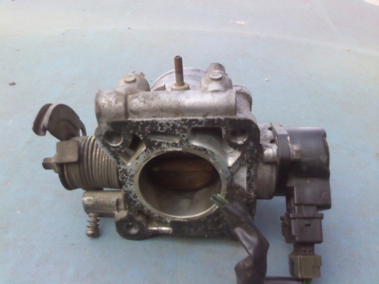 ขายปีกผีเสี้ยฮุนไดเอ็กเซล ราคา 1900 บาท ครับ