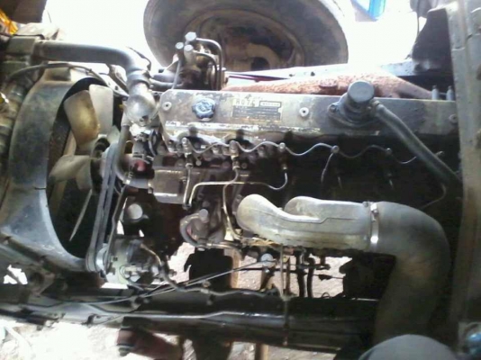 ***ขายแล้วครับขอบคุณ Truck2hand ขาย10ล้อเพลาเดียว HINO FL186 HO7C 185HP เครื่องเดิมเกียร์เดิม เครื่องแน่นดี แรง ช่วงล่างเดิมคัสซีสวยไม่ปะไม่ดาม กระบะล่องพื้นไม้คอกไม้สภาพดี ไม่ผุ หัวบางเดิมมีสีแตกสีลอกบ้าง ภายในดีคอนโซลครบ เบรคทริฟฟี่ พ.พาวเวอร์ ยางคู่หน้