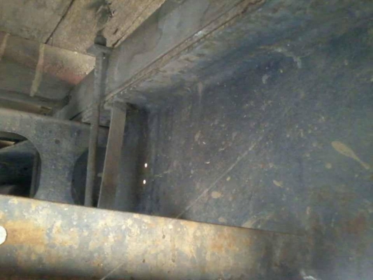 ***ขายแล้วครับขอบคุณ Truck2hand ขาย10ล้อเพลาเดียว HINO FL186 HO7C 185HP เครื่องเดิมเกียร์เดิม เครื่องแน่นดี แรง ช่วงล่างเดิมคัสซีสวยไม่ปะไม่ดาม กระบะล่องพื้นไม้คอกไม้สภาพดี ไม่ผุ หัวบางเดิมมีสีแตกสีลอกบ้าง ภายในดีคอนโซลครบ เบรคทริฟฟี่ พ.พาวเวอร์ ยางคู่หน้