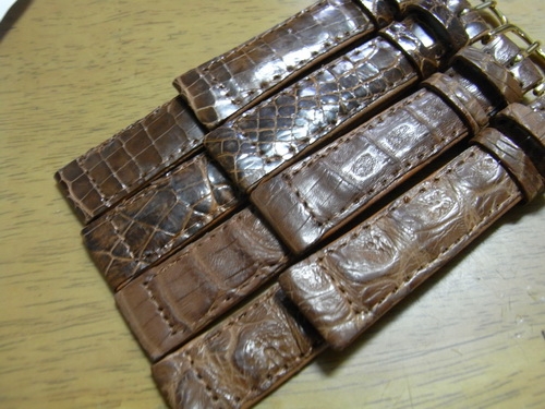 24ธ.ค.((น้าเล็ก)) นำเสนอน้าฬิกาข้อมือ หลายเรือน