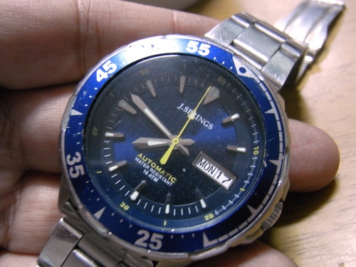 24ธ.ค.((น้าเล็ก)) นำเสนอน้าฬิกาข้อมือ หลายเรือน