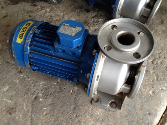 ขายปั้มน้ำหอยโข่งหัวสแตนเลส Ebara 5.5 HP. 380 V เข้า 2.5 นิ้ว ออก 1.5 นิ้ว สภาพสวย วิ่งนิ่มพร้อมใช้งาน