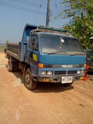 NPR  59LUเครื่อง  4BD1เครื่อง115แรงม้าเกียร์ยาว  6ล้อดั้ม