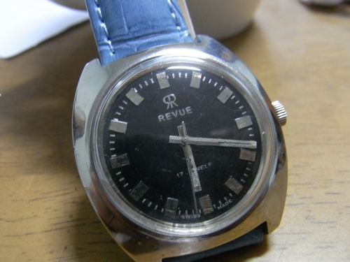 24ธ.ค.((น้าเล็ก)) นำเสนอน้าฬิกาข้อมือ หลายเรือน