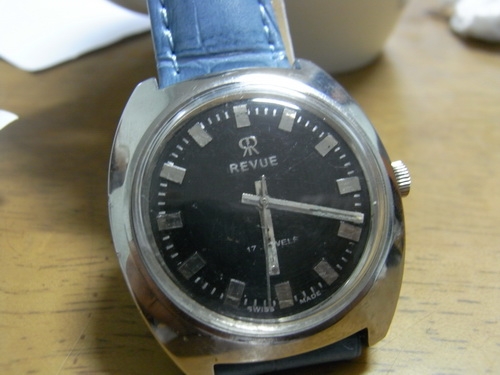 24ธ.ค.((น้าเล็ก)) นำเสนอน้าฬิกาข้อมือ หลายเรือน