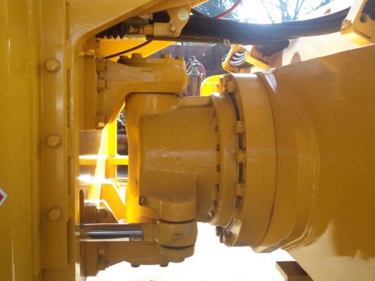 รถบดถนนล้อเรียบ SAKAI รุ่น SV900D