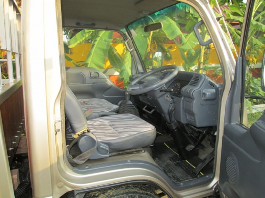 ISUZU NKR 58 E เครื่อง 4 BE1 110 HP. แรงบรรทุก 4 ล้อไม่ติดเวลา ISUZU NKR 58 E เครื่อง 4 BE1 110 HP. แรงบรรทุก 4 ล้อไม่ติดเวลา