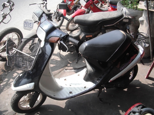 ขายรถป็อบ honda 50cc  สตารที่เดียวติด ประหยัด 50ccไม่ต้องมีทะเบียน