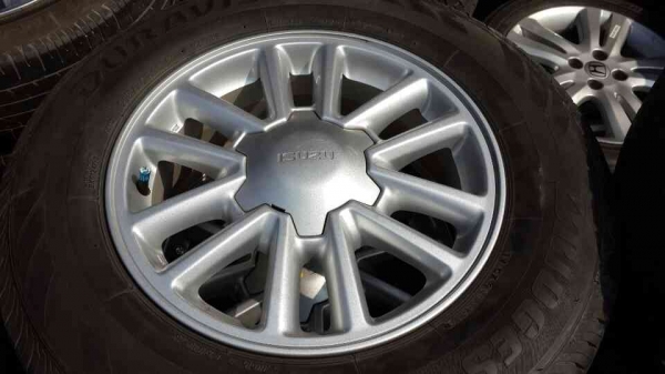 แม็กขอบ16  all new อีซูซุ พร้อมยาง 215 70 16 ปี 12 มี1ชุด