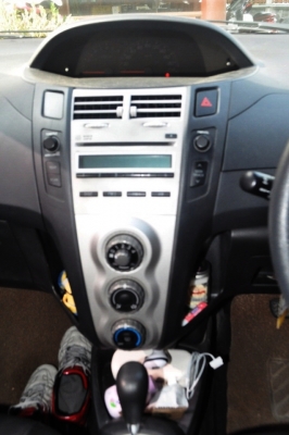 ขายTOYOTA YARIS 1.5  AT ปี 2006(2549)