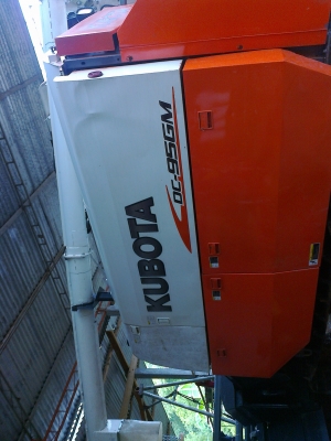 ขายรถเกี่ยวข้าวคูโบต้า DC 95