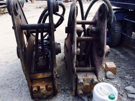 ขายหัวเจาะ ใส่รถแมคโคร200สภาพพร้อมใช้ สนใจติดต่อ บอย 085-156-2314 ขายหัวเจาะ ใส่รถแมคโคร200สภาพพร้อมใช้ สนใจติดต่อ บอย 085-156-2314