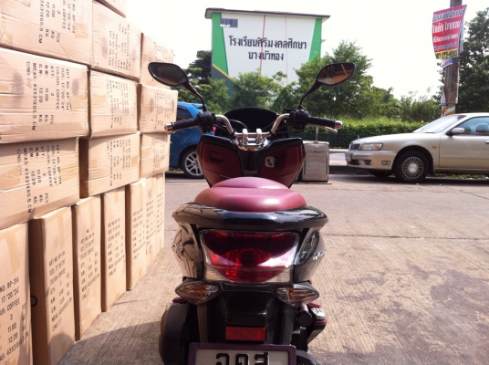 ขายด่วน pcx150 ดำ/แดง ปี 2012 7,xxxโล สภาพดี 98\%