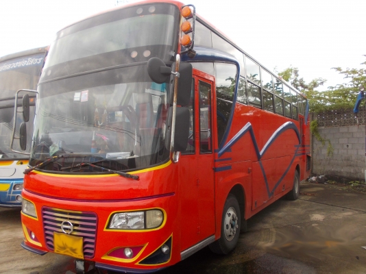 รถบัสราคาพิเศษ สภาพพร้อมใช้งาน