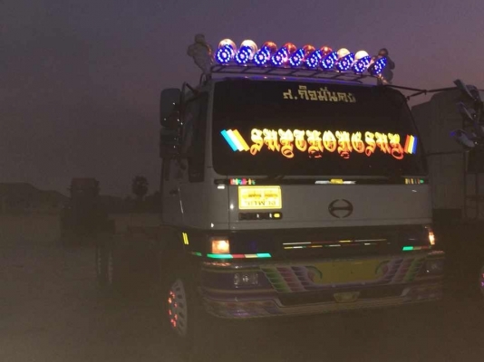 ขายด่วนสิบล้อสองเพลา หัวคัสซีสวยๆน่าใช้