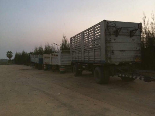 ขายด่วนสิบล้อสองเพลา หัวคัสซีสวยๆน่าใช้