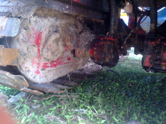 รถเกี่ยวข้าวบุญเจริญ  720000