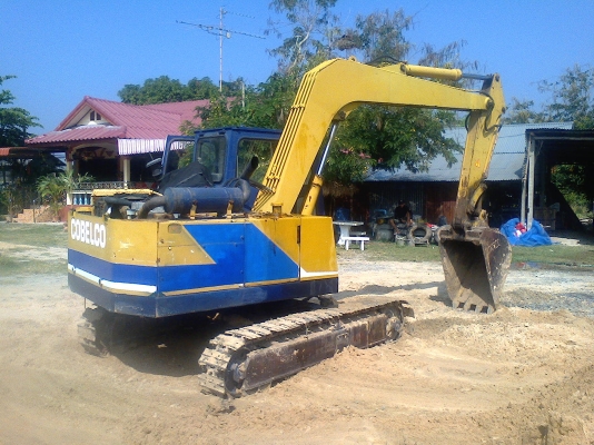 รถแบคโฮ60 โกเบ