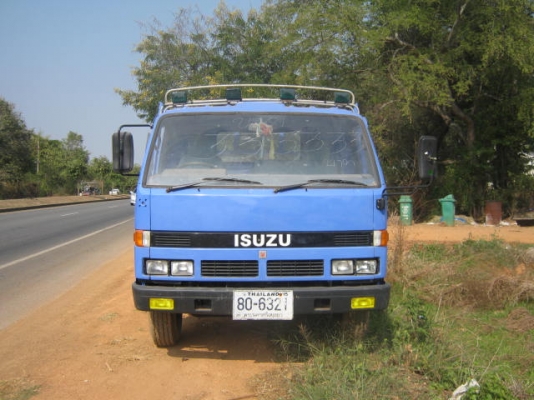 อีซุซุNPR 115 แรง