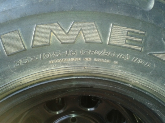 ขายยางตะขาบ35