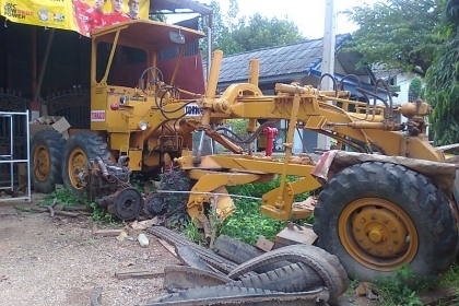 รถเกรด KOMATSU GD 37 ตัดราคาเหลือเพียง 350,000 บาท