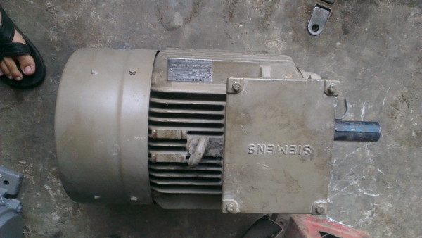 Sell> มอเตอร์/มอเตอร์เกียร์มือสอง หลายขนาด มีทั้งไฟ 380V. และไฟบ้าน 220V. กำแพงแสน นครปฐมครับ